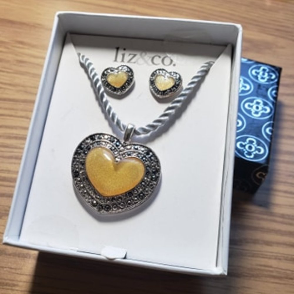 NWT Liz & Co. Yellow Necklace and Earring Set